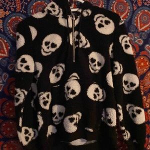 Skull sweatshirt